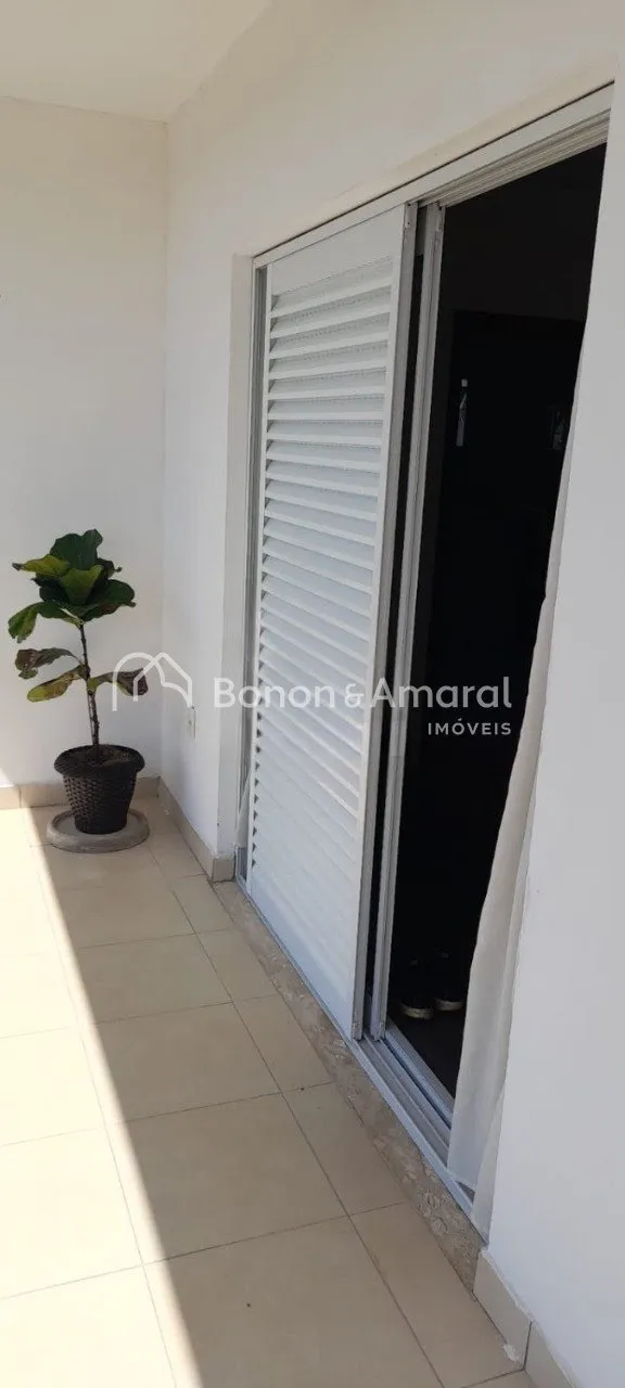 Imagem "Casa Espacosa e Completa à Venda no Condomínio Terras do Oriente - Valinhos/SP"