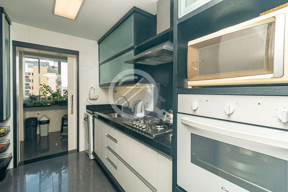 Imagem Pensando em morar no Bairro Petrópolis, venha conhecer este espetacular apartamento de 113m² compo...