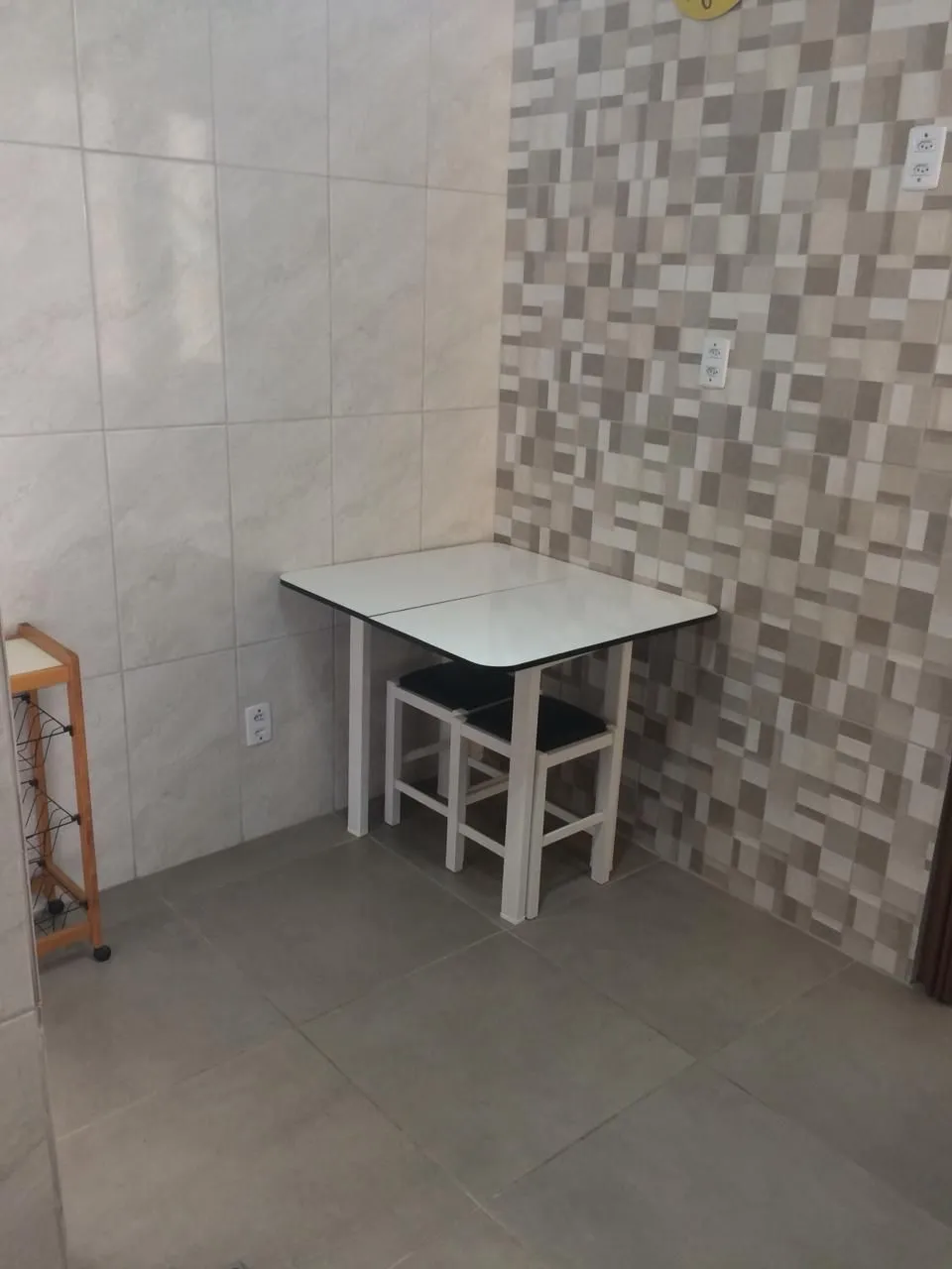 Imagem Amplo apartamento 03 dormitórios Cidade Baixa
