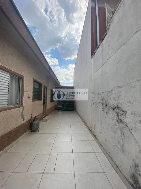 Imagem Bela casa 3 dormitórios 2 banheiros e 5 vagas no Tatuapé