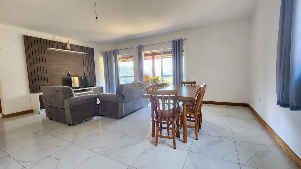 Imagem Casa para Venda em Teresópolis / RJ no bairro Andradas