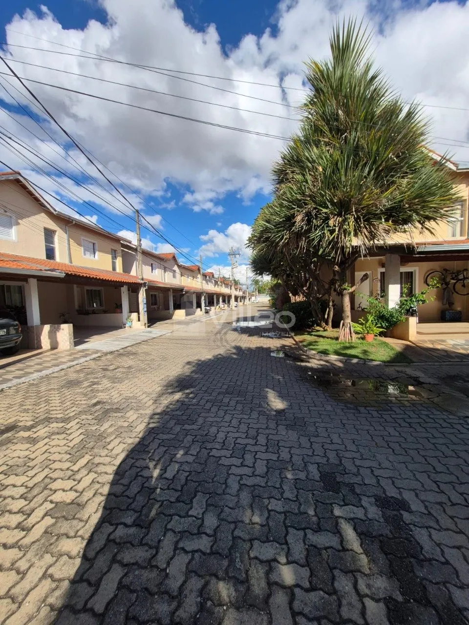 Imagem Se você procura segurança, conforto e excelente custo-benefício, este lindo sobrado no Residencia...