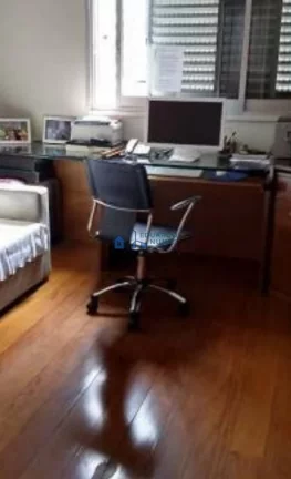 Imagem EXCELENTE APARTAMENTO TODO REVESTIDO, 04 QUARTOS NO BARRO PRETO!
