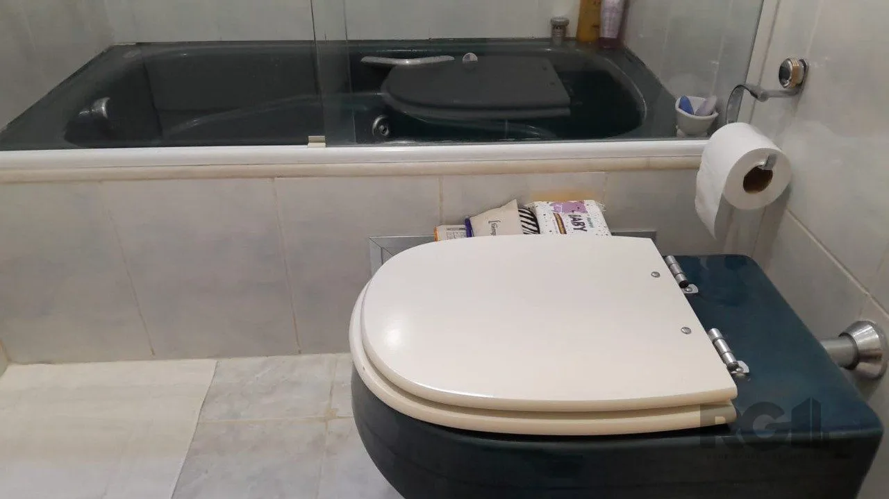 Imagem Apartamento 3 quartos, suite, dep de empregada,andar alto,Bairro Centro