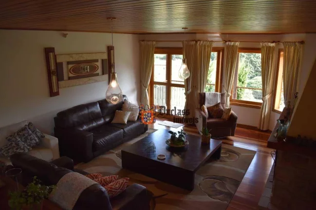 Imagem Casa com 3 dormitórios à venda, 285 m² por R$ 1.250.000,00 - Jardim Toriba - Campos do Jordão/SP