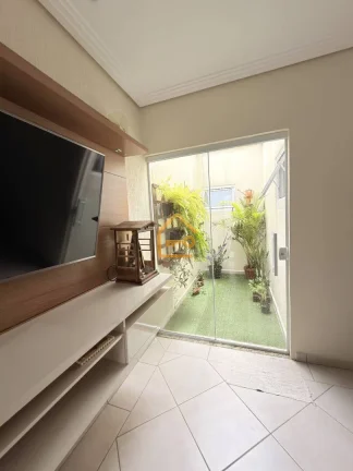 Imagem Casa térrea 3 dormitórios (1 suíte), 4 vagas cobertas. São João, Jacareí