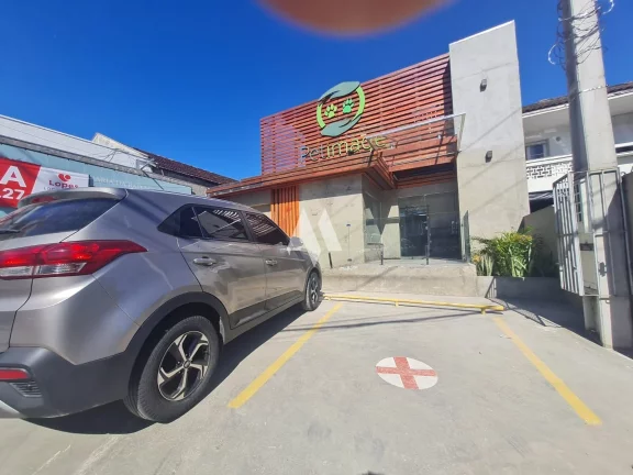 Imagem Sobrado Comercial para alugar no Canal 01 em Santos - SP