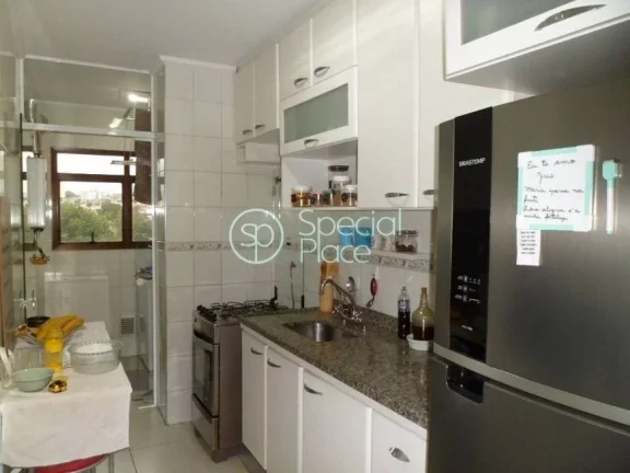 Imagem Reformado! Ótima localização na Vila Romana Apartamento aconchegante com boa planta, varanda envi...