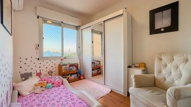 Imagem Apartamento Amplo com Suíte, Sacada Integrada e Vaga