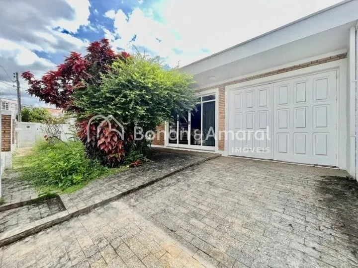 Imagem Casa com 5 Quartos à Venda - Jardim Nossa Senhora Auxiliadora