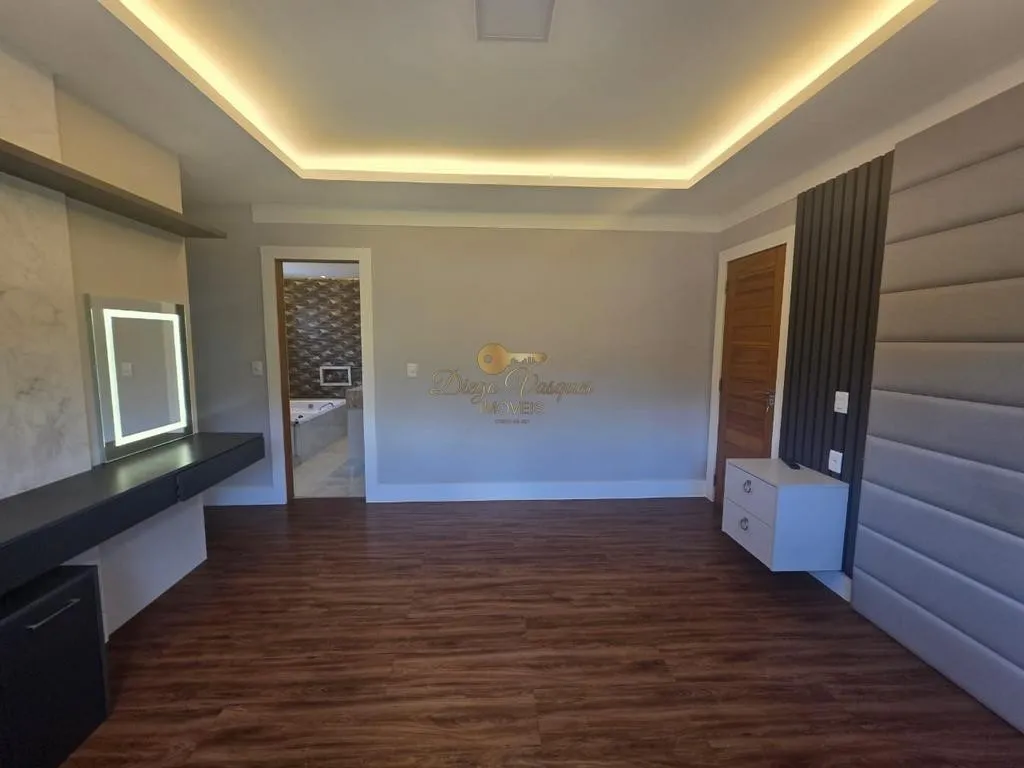 Imagem Casa em Condomínio para Venda em Teresópolis / RJ no bairro Cascata do Imbuí