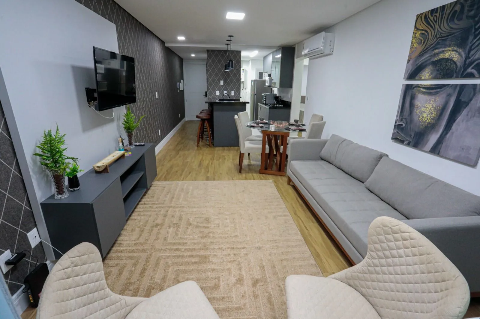 Imagem Apartamento à venda em Gramado, Planalto, com 2 quartos, 72m2