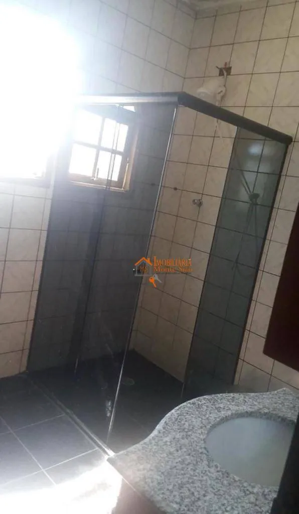 Imagem Sobrado com 3 dormitórios à venda, 195 m² por R$ 680.000,00 - Vila Hulda - Guarulhos/SP