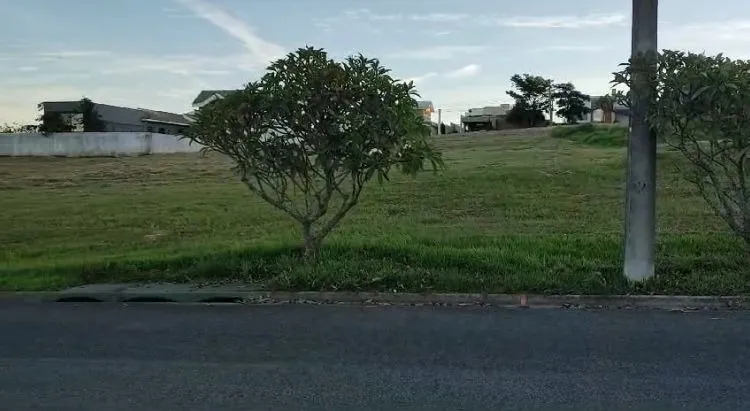 Imagem Terreno de 1000,00 m2 de área disponível para venda!