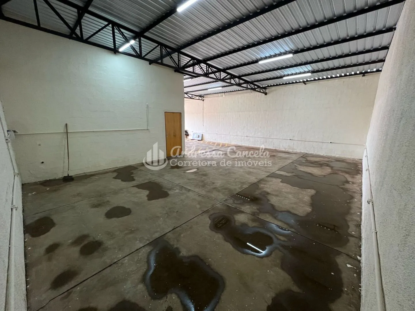 Imagem Salão à venda, 200 m² por R$ 580.000,00 - Jardim Leste - São José do Rio Preto/SP