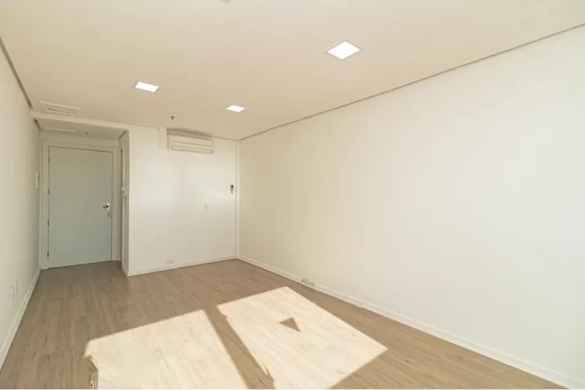 Imagem Sala para venda no bairro São Sebastião em Porto Alegre
