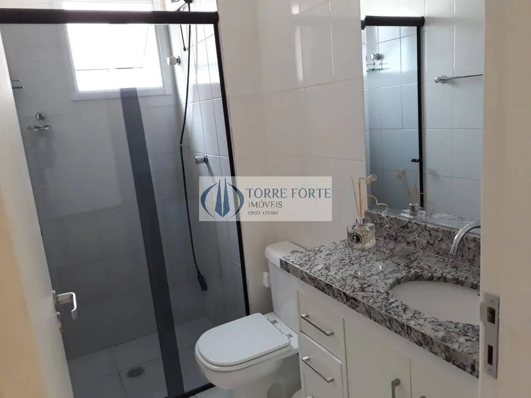 Imagem Apartamento com 2 dormitorios 1 vaga , varanda na Vila Guilhermina .