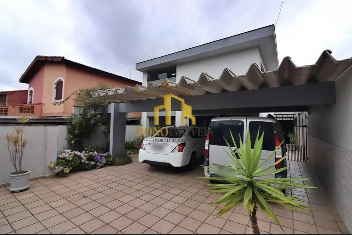 Imagem Sobrado 255 m² | 3 Dorms (1 Suíte) | 5 Vagas | Área Gourmet