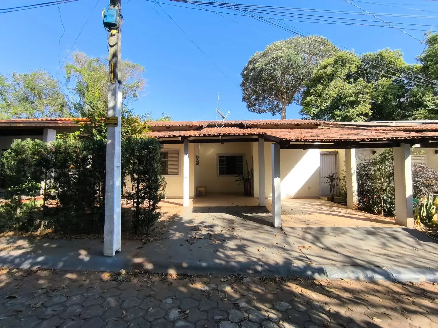 Foto do imóvel Casa 3/4 C Suite Com Quintal No Recanto Dos Passaros em Rua Do Mato - Sitios Santa Luzia, Aparecida De Goiania - GO