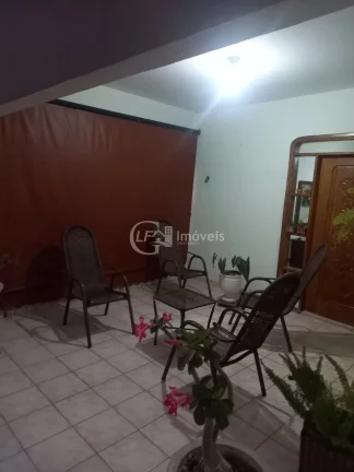 Imagem Imperdível oportunidade: Casa comercial de alto padrão à venda em Coxim-MS, no Centro! 3 quartos, 1 suíte, 1 sala, 5 banheiros, 1 vaga de garagem, 180m² de área.