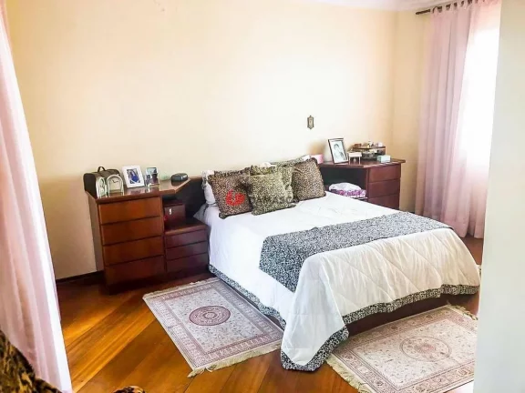 Imagem Sobrado à venda 5 Quartos, 2 Suites, 6 Vagas, Vila Sacadura Cabral, Santo André - SP