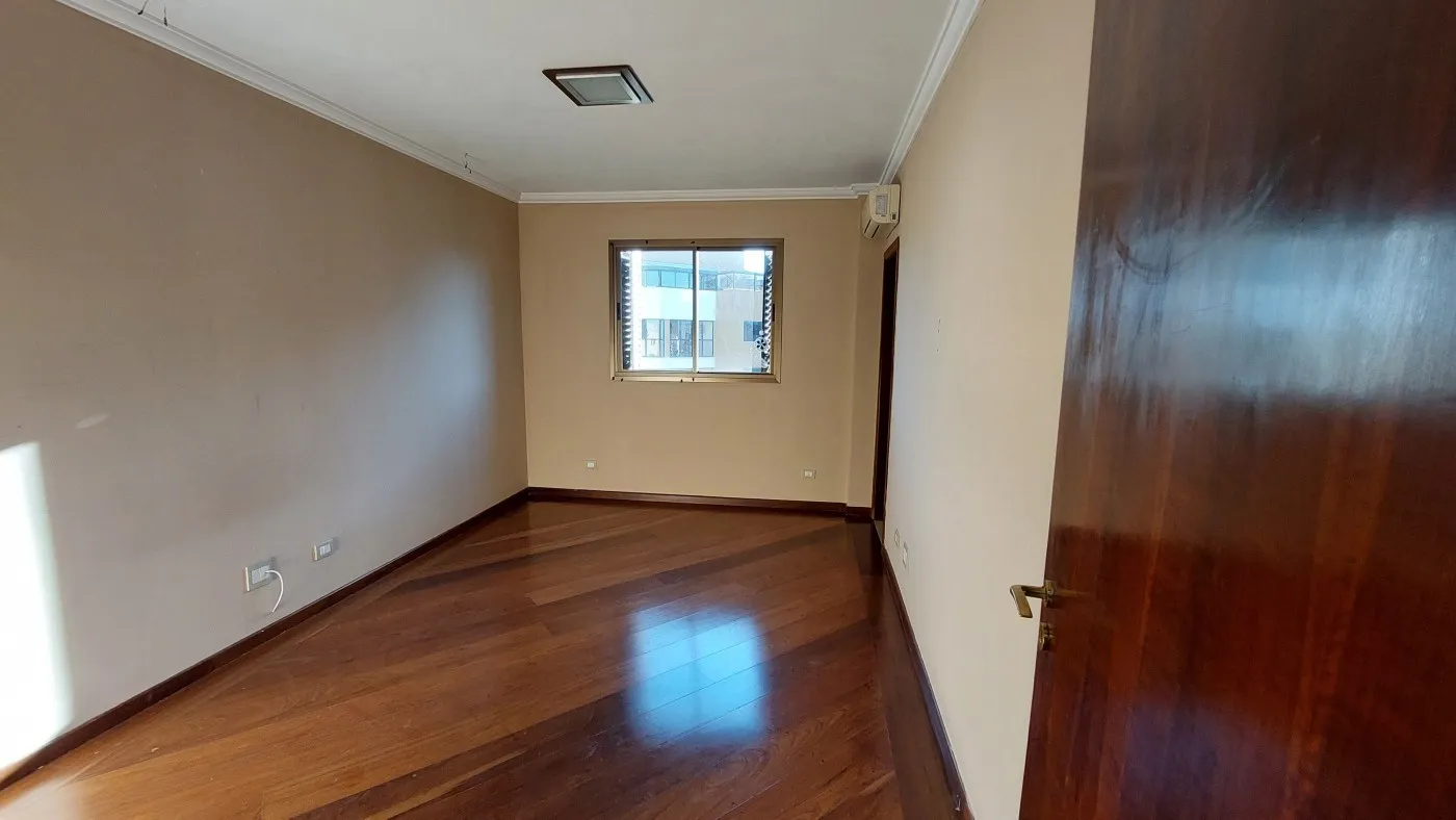 Imagem Cobertura no Juvevê.4 dormitórios. Triplex. 360 m2. Linda!