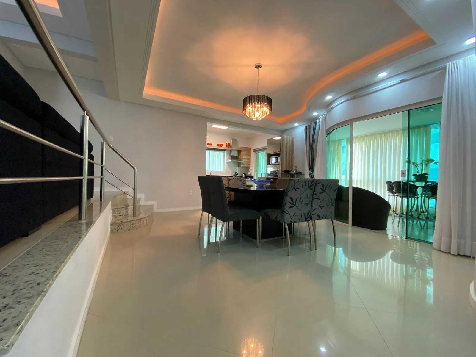 Imagem Apartamento à venda com 143m2 por R$ 1.990.000,00