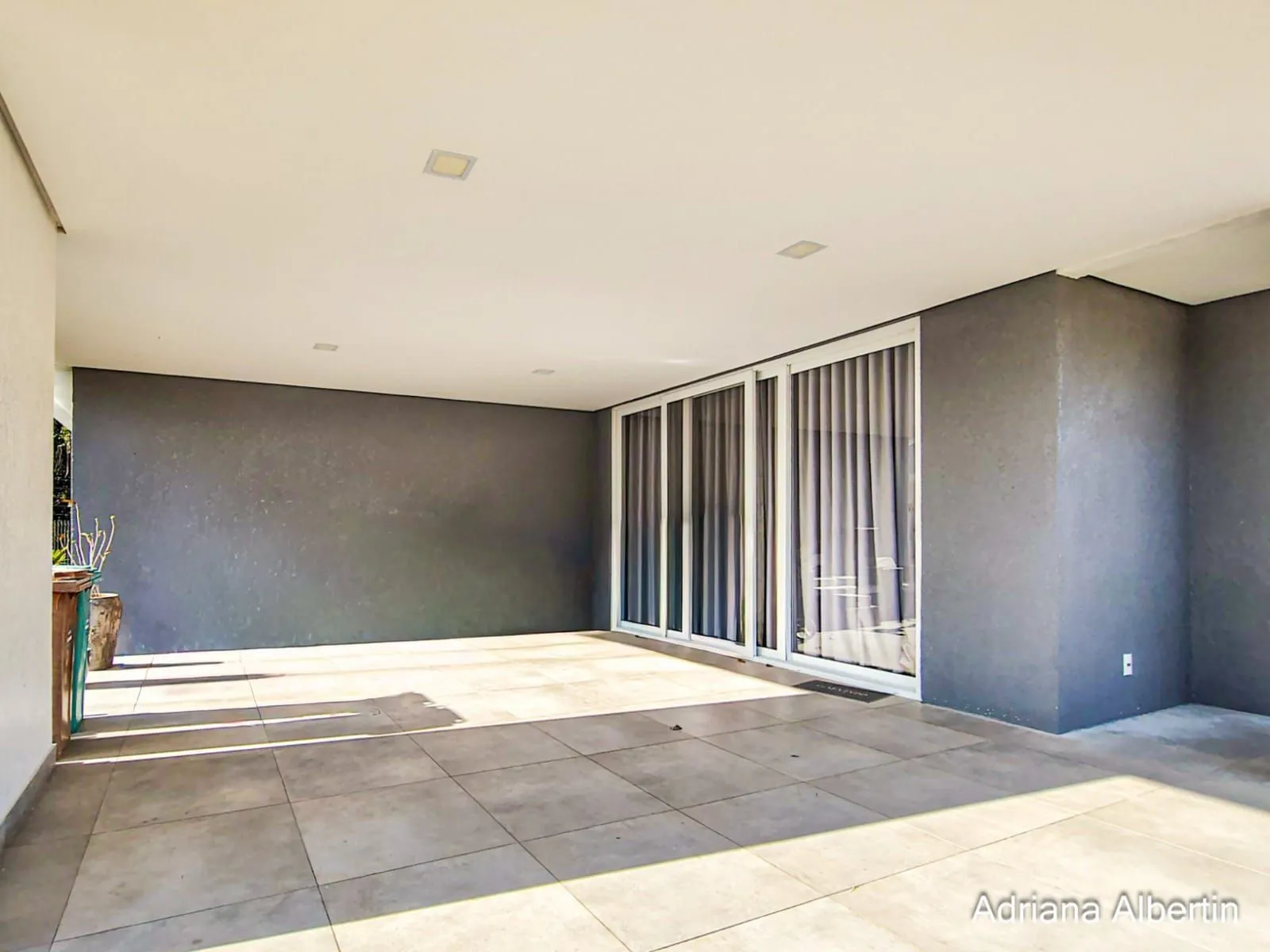 Imagem Casa no Alphaville - Porteira Fechada