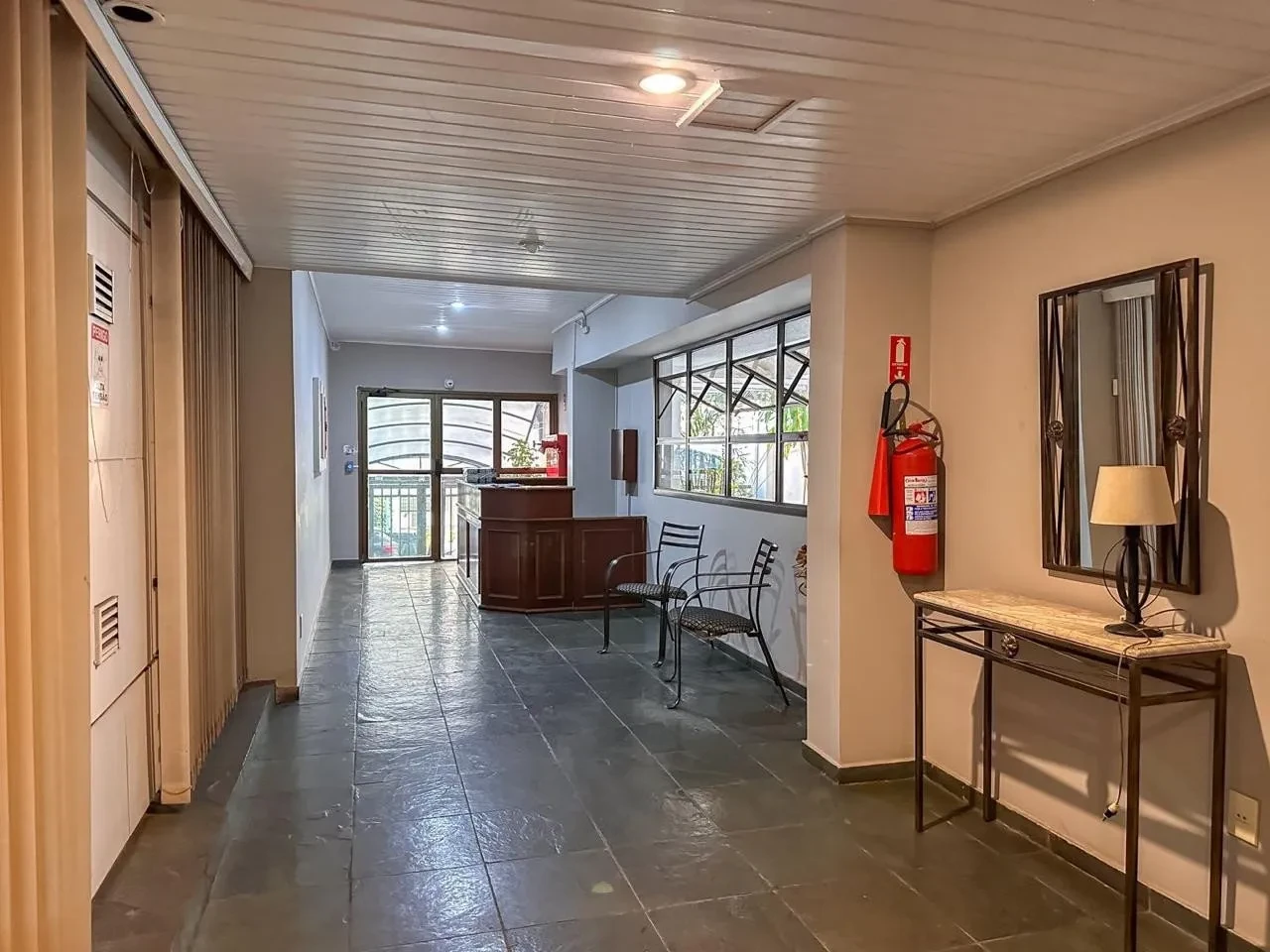 Imagem Apartamento com 2 Quartos à Venda, 76 m² em Centro - Campinas