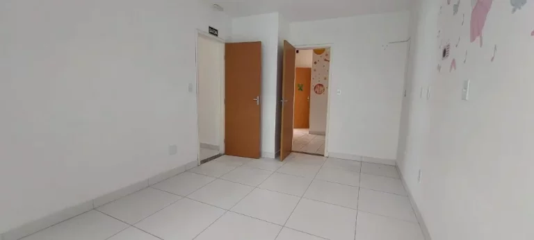 Imagem CASA DUPLEX A VENDA COM 07 QUARTOS 2 SUÍTES E 4 VAGAS DE GARGENS NA PRAIA
