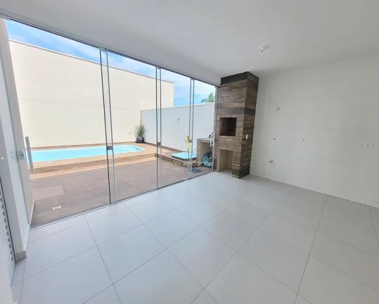 Imagem Casa com piscina em Guaratuba(Eliane) para venda, 200m do mar,