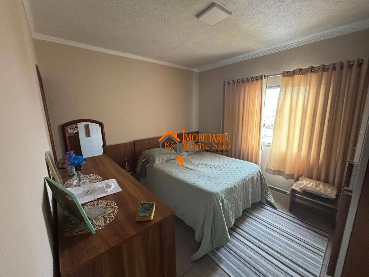 Imagem Sobrado com 4 dormitórios à venda, 100 m² por R$ 730.000,00 - Bela Vista - Guarulhos/SP