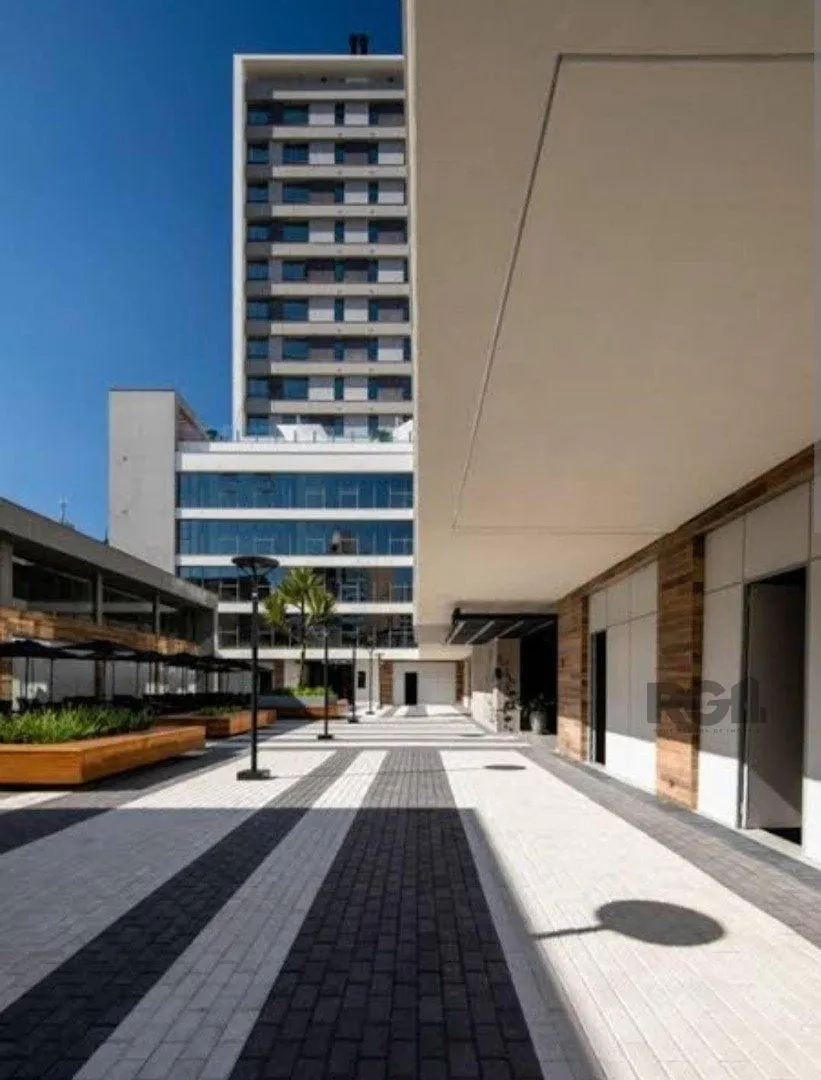 Imagem Apartamento belíssimo de 02 dormitórios com garagem coberta.