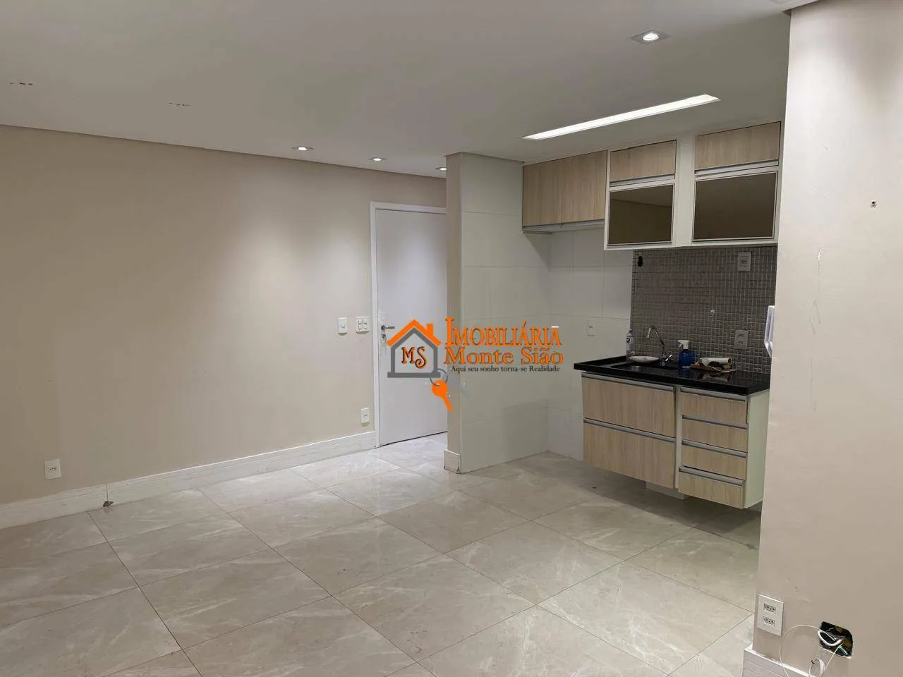 Imagem Apartamento com 2 dormitórios à venda, 68 m² por R$ 680.000,00 - Jardim Flor da Montanha - Guarulhos/SP