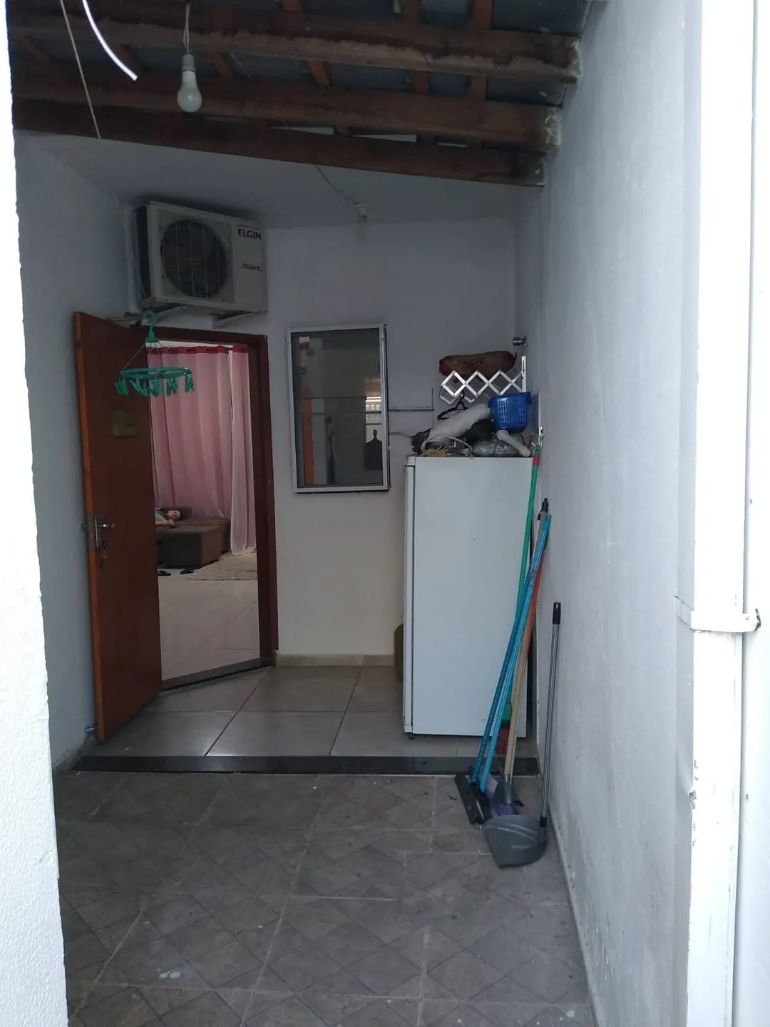 Imagem Casa à venda 2 Quartos, 1 Suite, 2 Vagas, 90M², Azeredo, Pindamonhangaba - SP