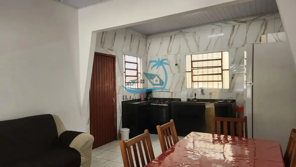 Imagem Casa térrea à venda em excelente rua, a apenas 100m da Praia do Lázaro, em Ubatuba