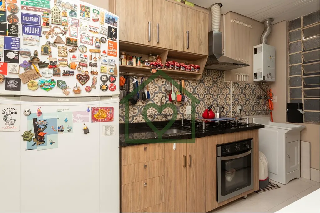 Imagem No Bairro Rio Branco, raro apartamento térreo elevado, localizado na Rua Schiller n° 105, com 2 am...
