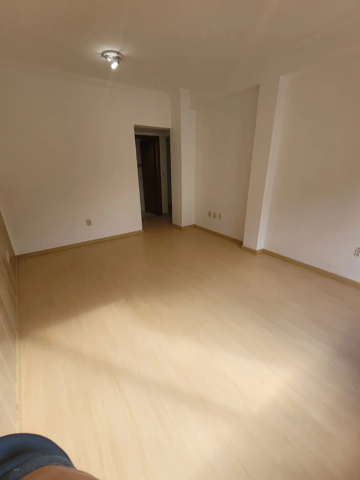 Imagem Casa no bairro Ipanema com 291 m² de área privativa e 8 garagens