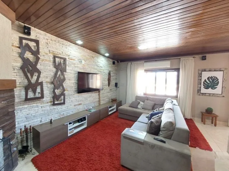 Imagem Casa para Venda - 198m², 2 dormitórios, 2 vagas - Belém Novo