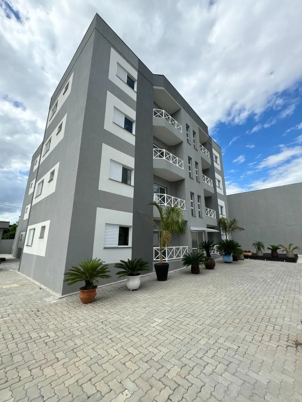Imagem Apartamento novo com 2 dormitórios( 1 suíte) com 73 m2 no Crispim