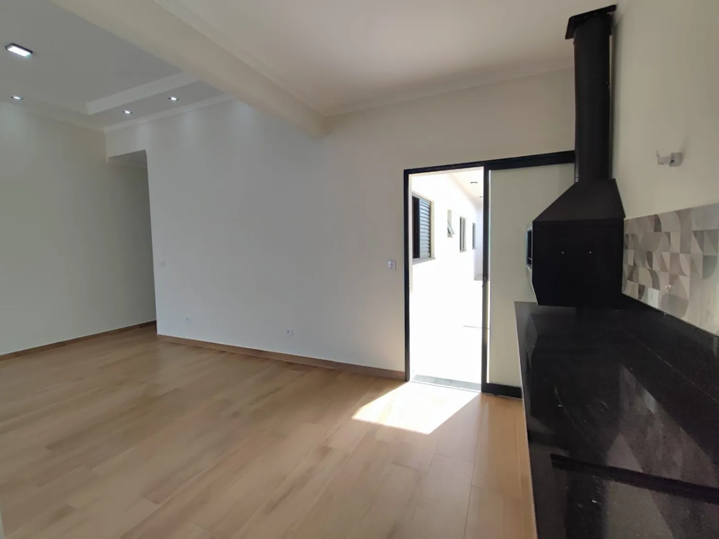 Imagem Casa padrão à Venda, Residencial Maricá, Pindamonhangaba, SP