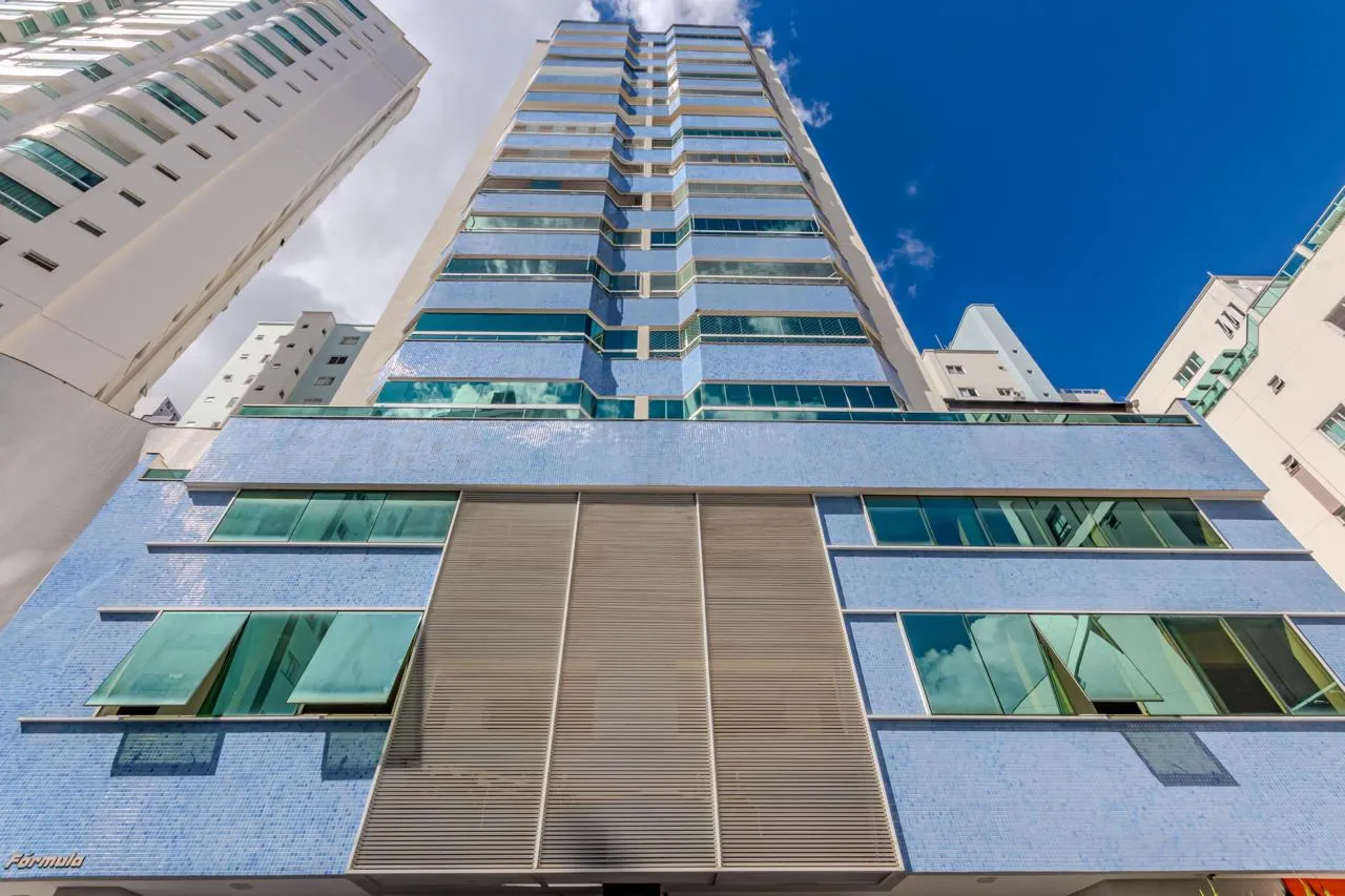 Foto do imóvel Apartamento à venda com 182m2 por R$ 2.500.000,00