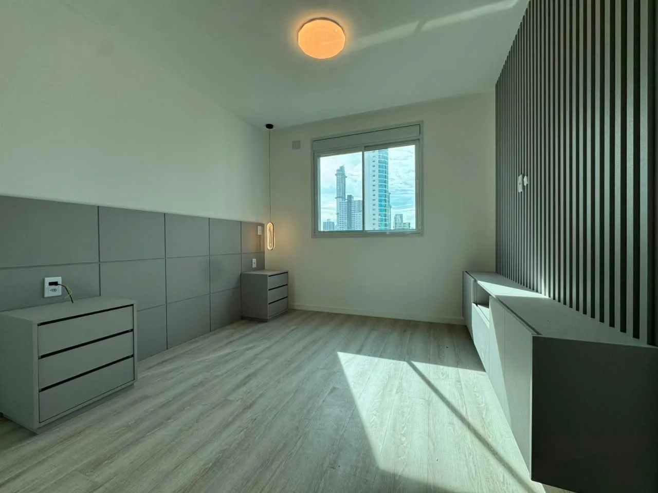 Imagem Apartamento com vista para o mar à venda com 142.65m2 por R$ 3.520.000,00