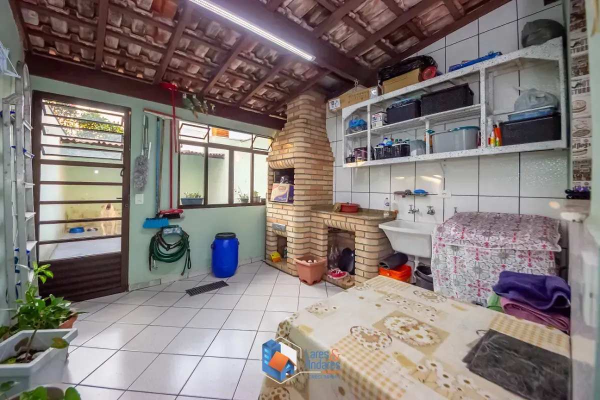 Imagem Sobrado para venda em Jardim Vivan com 2 quartos, 75m²
