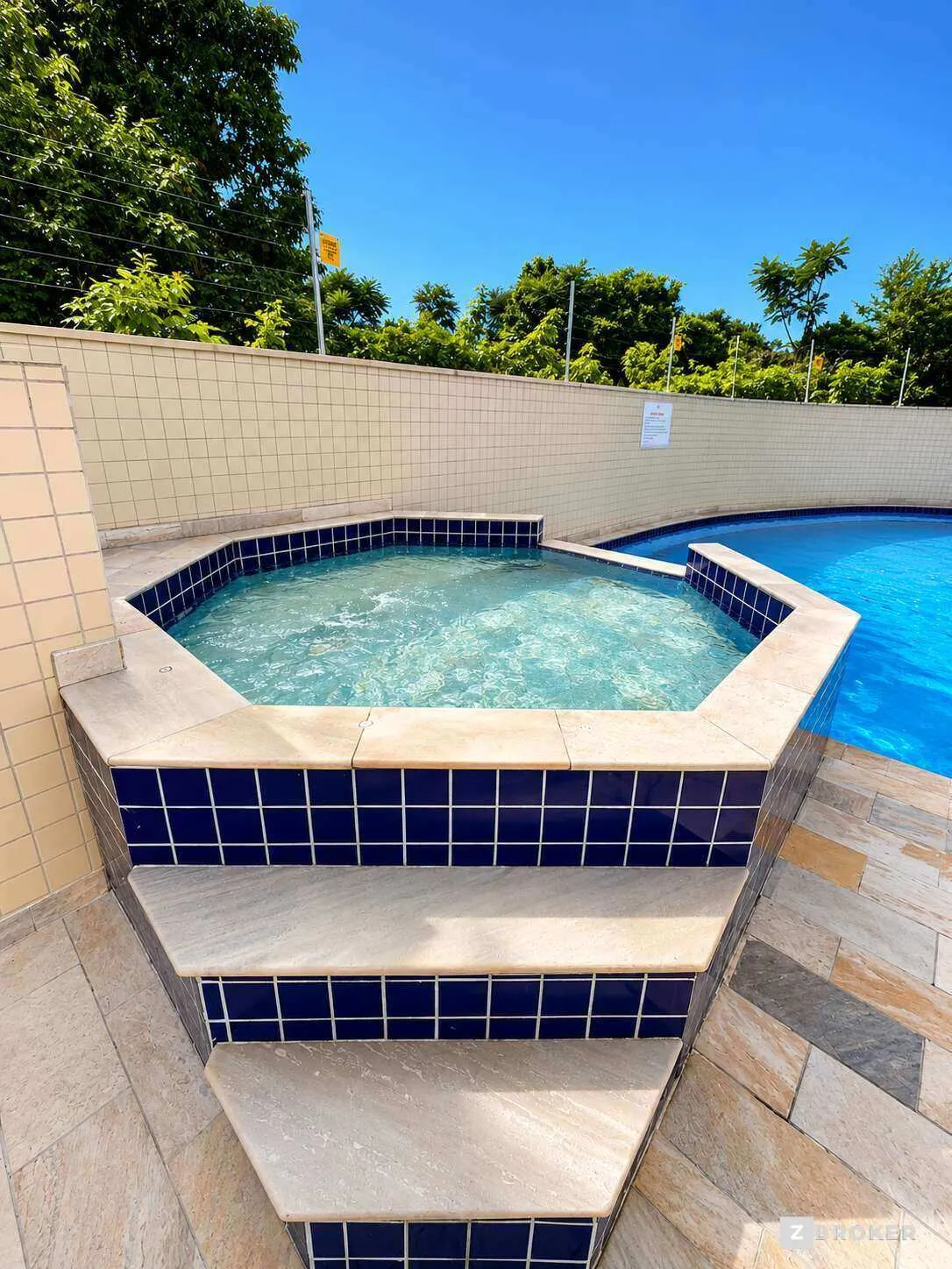 Imagem Apartamento à venda em Ubatuba, Itaguá, com 2 quartos, 74m2