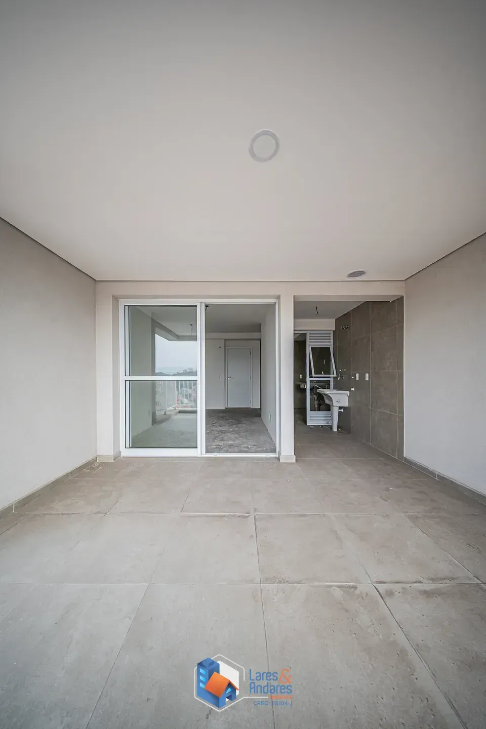 Imagem Apartamento para venda em Parque São Domingos com 2 quartos, sendo 1 suíte, 70m²