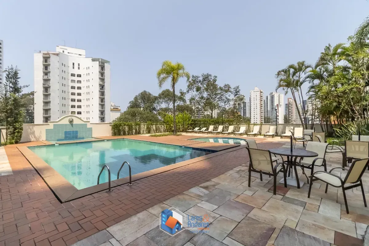 Imagem APTO COM 213m² | 3 SUÍTES | SALA 3 AMBIENTES | 20º ANDAR | VISTA PERMANENTE | 4 VGS | EXCELENTE LOCALIZAÇÃO- VILA SUZANA - SP