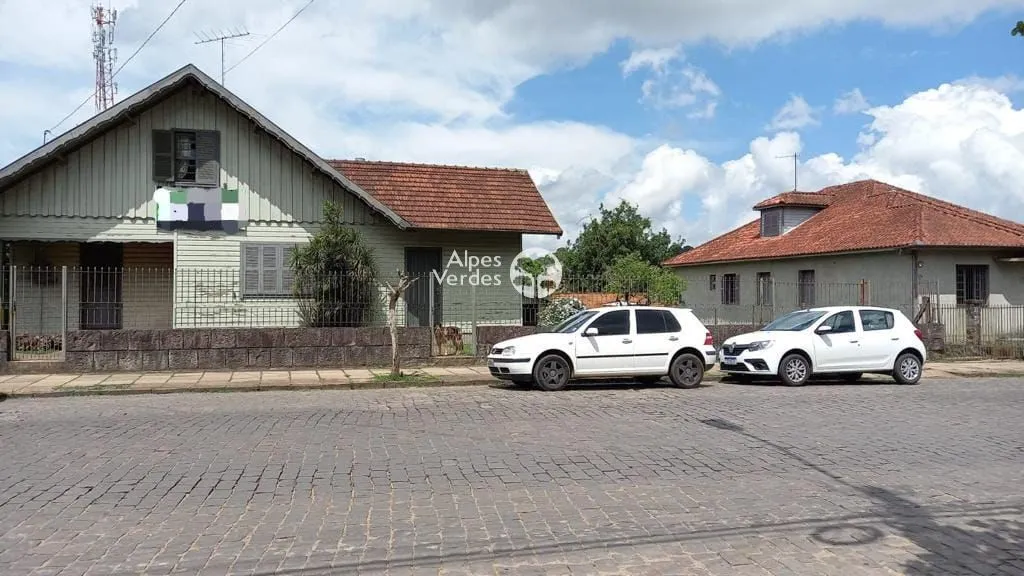 Foto do imóvel Terreno à venda, 1600 m2 por R$ 1.600.000,00 - Centro - Canela/RS
