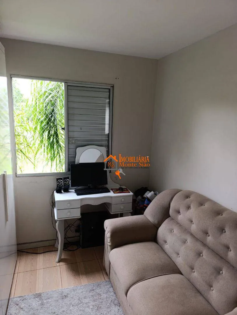Imagem Apartamento com 2 dormitórios à venda, 45 m² por R$ 213.000,00 - Água Chata - Guarulhos/SP
