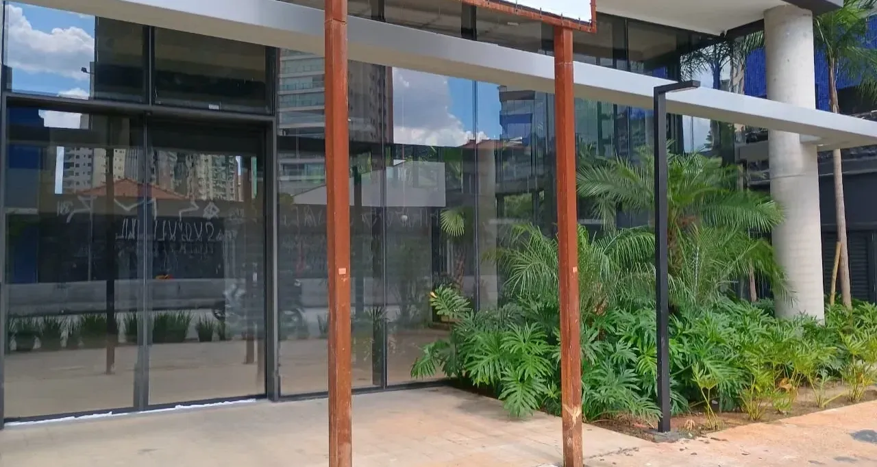 Imagem Loja à Venda ou Locação, 357 m² em Vila Nova Conceição - São Paulo